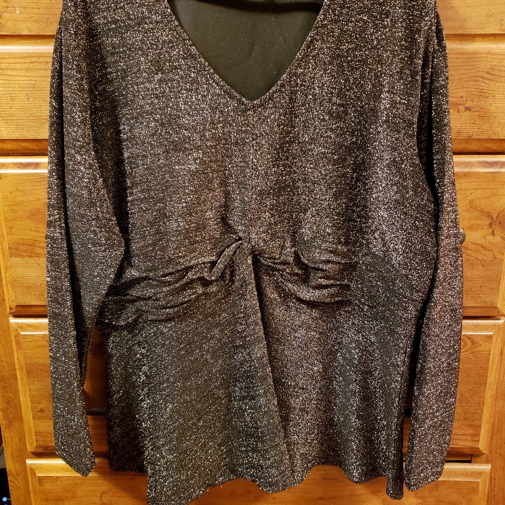 LANE BRYANT Twist Front Peplum Sparkly Top Sz 18/20 EUC!!